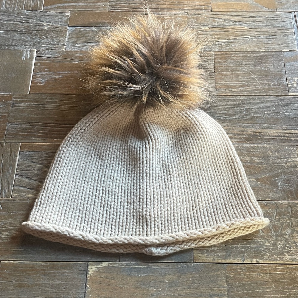 Gelso Bianco Cashmere Faux Pom Pom Roll Cuff Beanie🖤